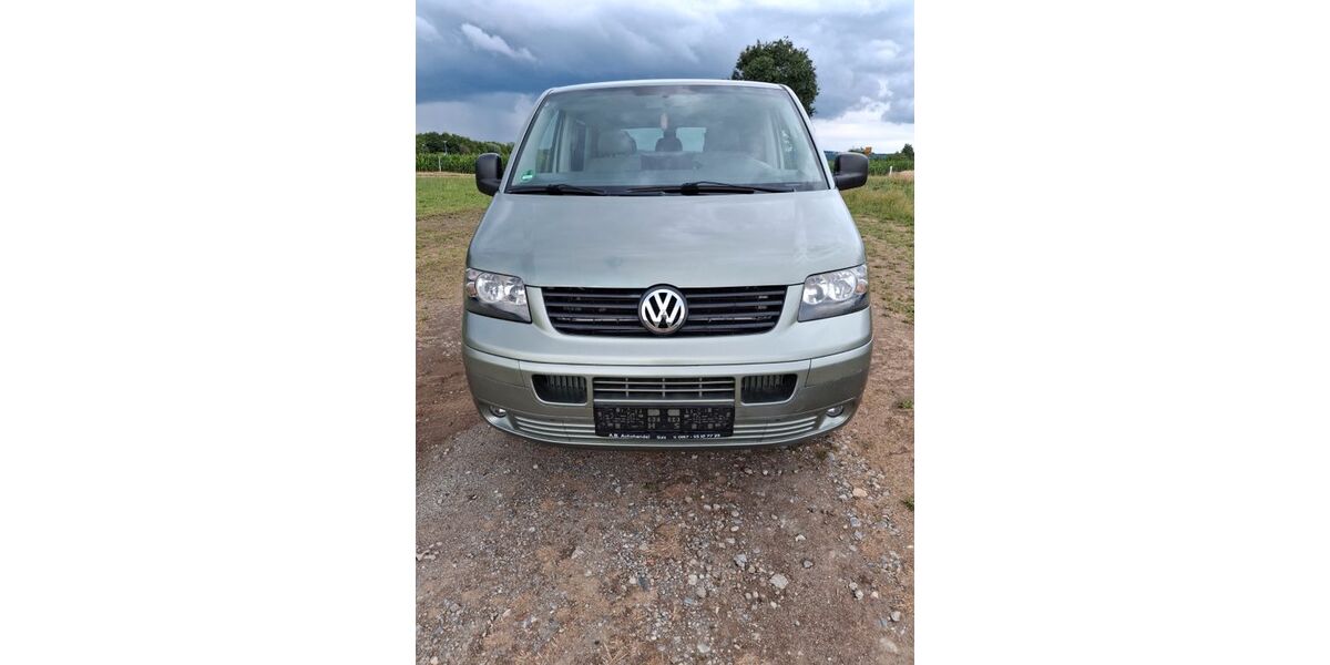 VW T5 Transporter 266.000 km 9.000 &euro; Weingarten 88250