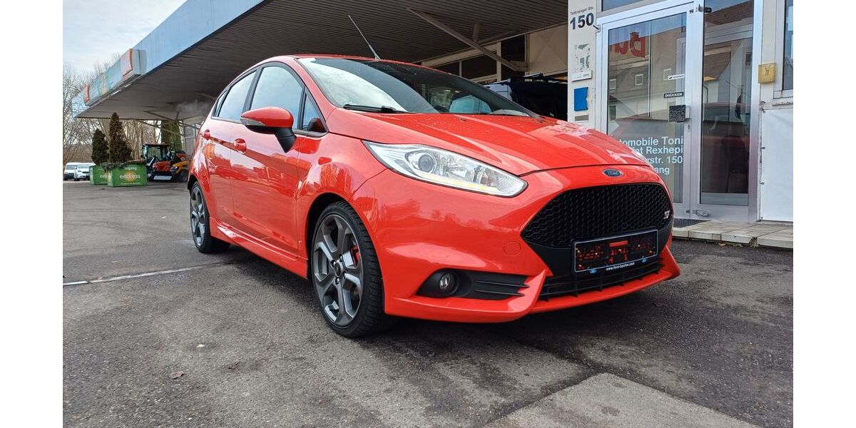 Ford Fiesta 97.932 km 11.890 &euro; Tettnang 88069