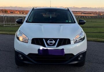 Nissan Qashqai 110.000 km 8.900 &euro; Friedrichshafen 88046