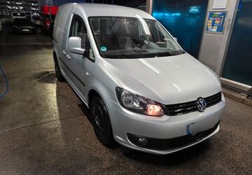 VW Caddy 129.000 km 10.999 &euro; KONSTANZ 78464