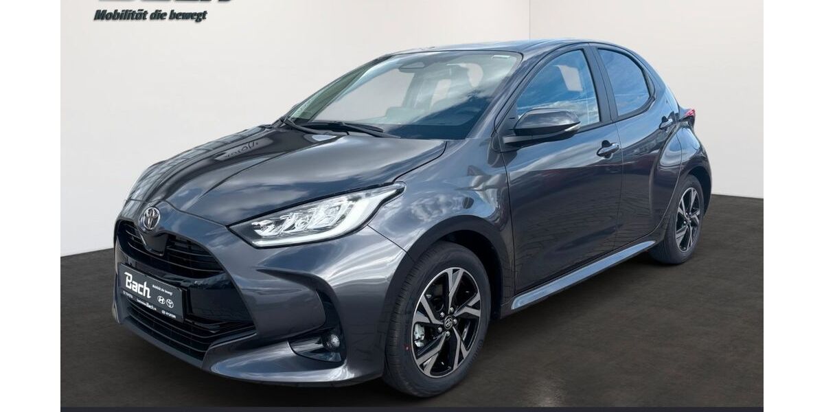 Toyota Yaris 2.500 km 25.970 &euro; Friedrichshafen 88046